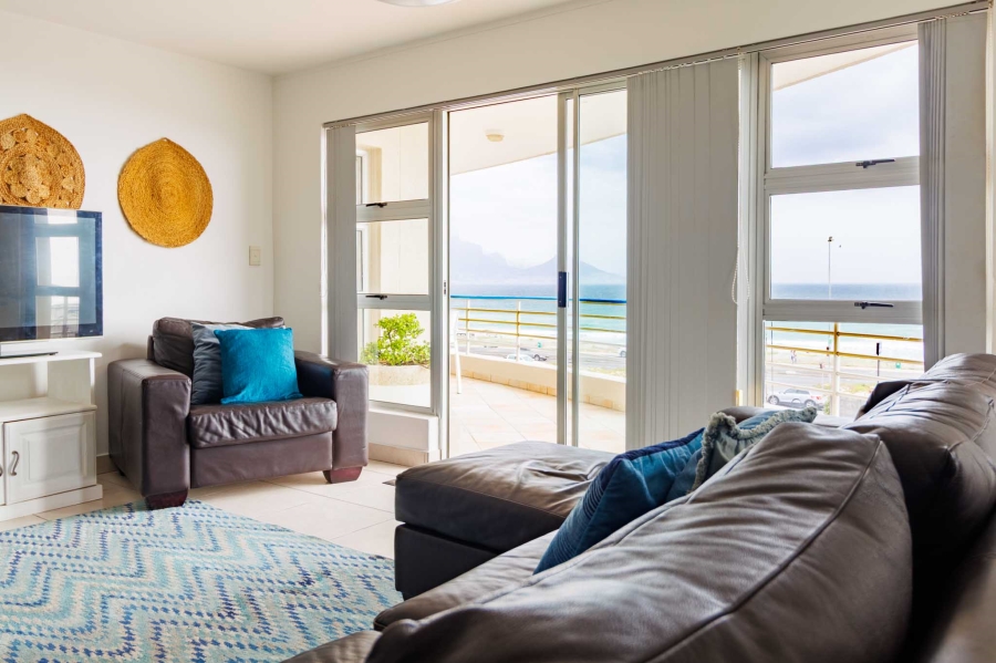 To Let 3 Bedroom Property for Rent in Bloubergrant Western Cape